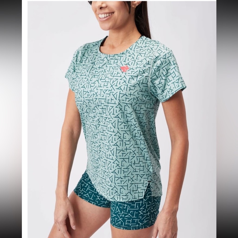 rabbit Women's Race Pace Tee Pastel Turquoise